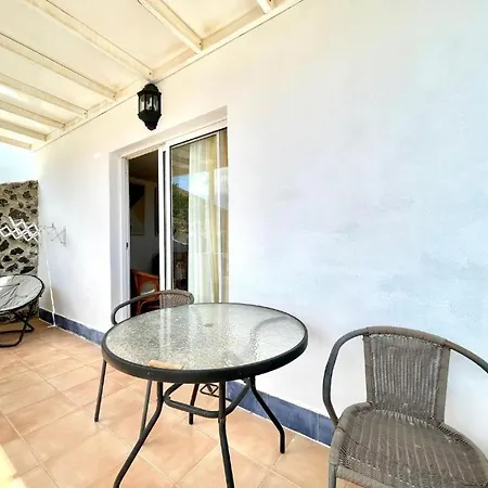 Bonito Apartamento C Con Wifi Y Estupenda Vista A Oceano Y Piscina Uga