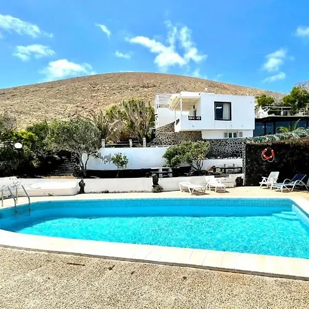 Appartamento Bonito apartamento C con Wifi y estupenda vista a Océano y Piscina *