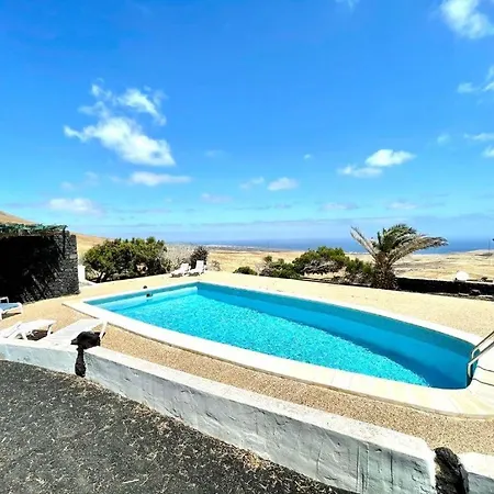 Bonito Apartamento C Con Wifi Y Estupenda Vista A Oceano Y Piscina Uga