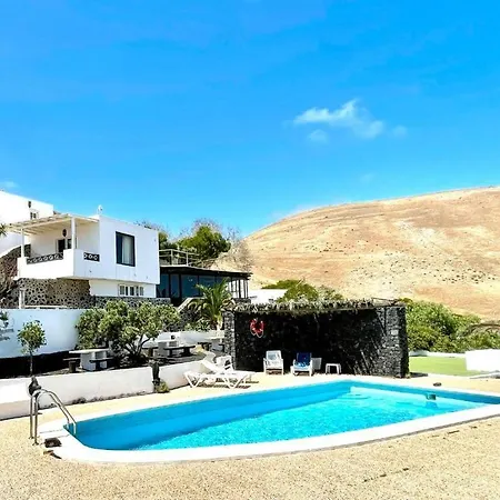 Appartamento Bonito apartamento C con Wifi y estupenda vista a Océano y Piscina Uga