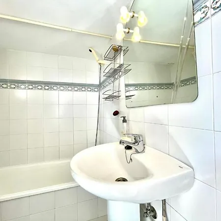 Bonito apartamento C con Wifi y estupenda vista a Océano y Piscina *