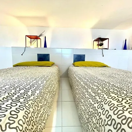 Bonito apartamento C con Wifi y estupenda vista a Océano y Piscina Appartamento