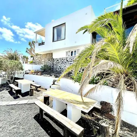 Appartamento Bonito apartamento C con Wifi y estupenda vista a Océano y Piscina Uga