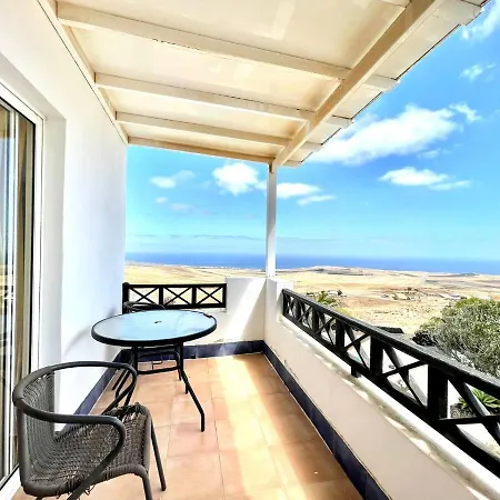 Bonito apartamento C con Wifi y estupenda vista a Océano y Piscina